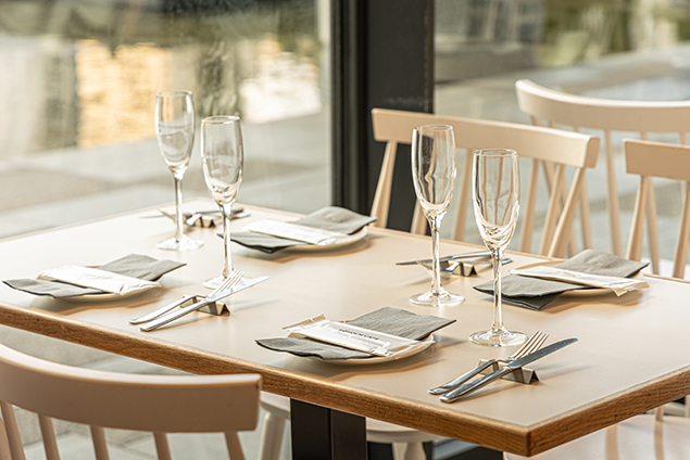 大阪駅・梅田駅直結2